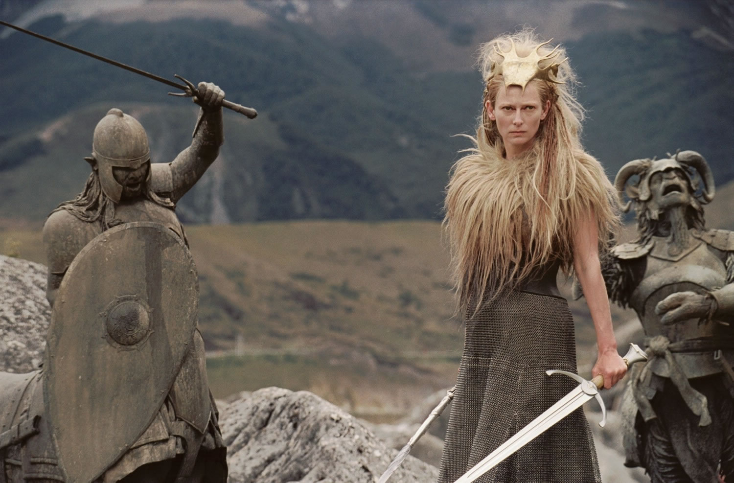 Hollywood Tilda Swinton To Star Opposite Benedict Cumberbatch In