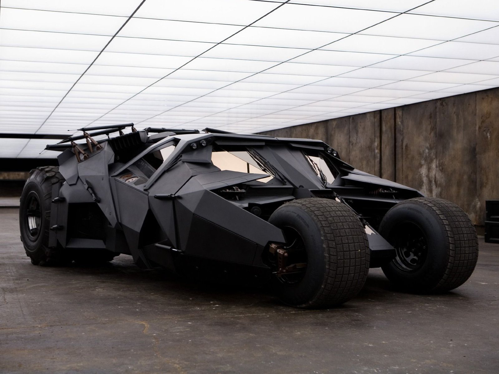 UAE: Batman’s Tumbler Batmobile replica for sale in Dubai for $1M!