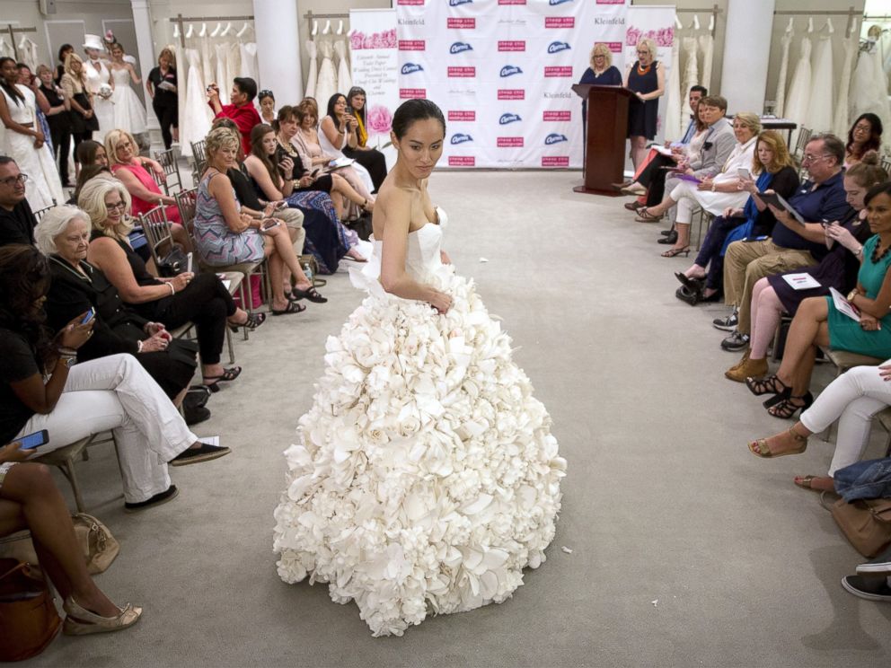 Omg In Pics These Stunning Wedding Gowns Are Made Of Toilet Paper