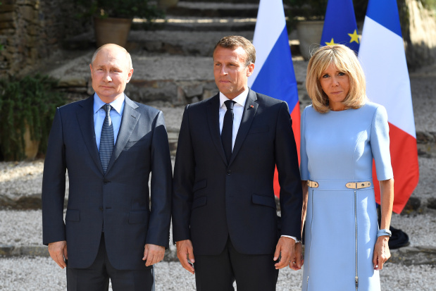 No 'yellow vests' please: Putin tells off Macron