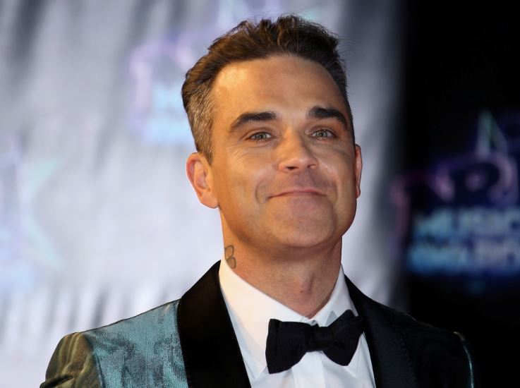 Celebs: Singer Robbie Williams to release first ever Christmas album