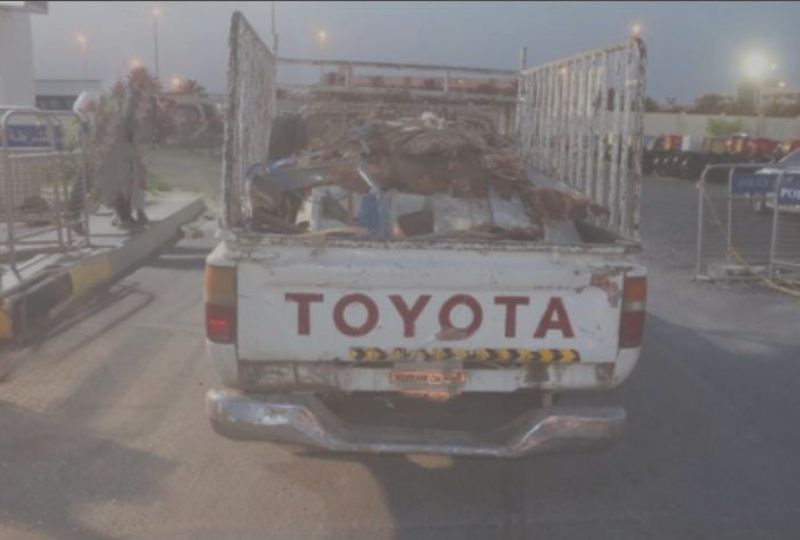 Clamp on vehicles transporting scrap
