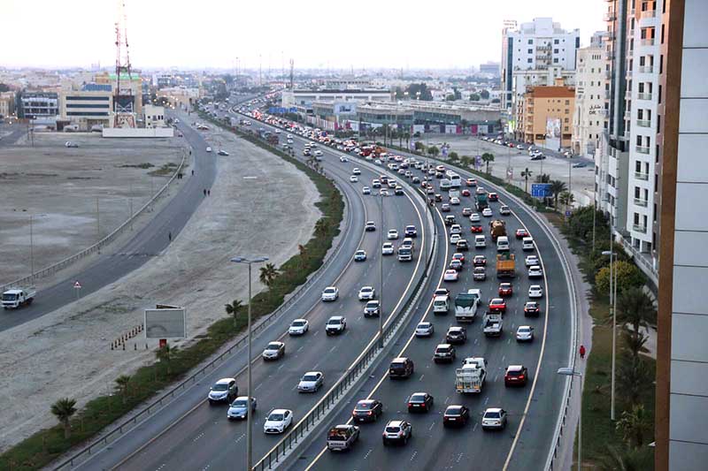 Bahrain News Crash causes traffic jam