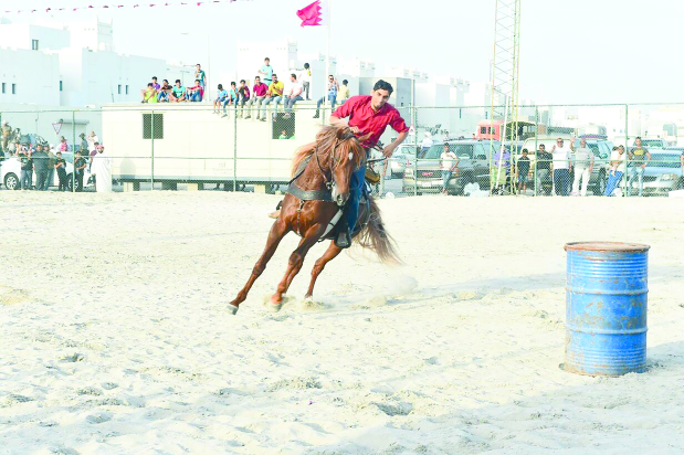 Bahrain News: IN PICTURES: Horse riders show off skills