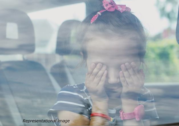 oman-two-children-suffocate-to-death-inside-locked-car