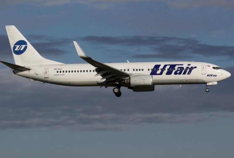 moscow: a boeing airliner with 96 people onboard made a hard