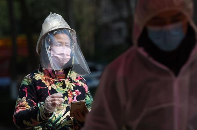 Health: Could warmer weather help contain the coronavirus?