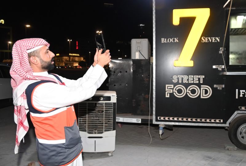 Bahrain News Ministry launches special campaign to inspect food trucks