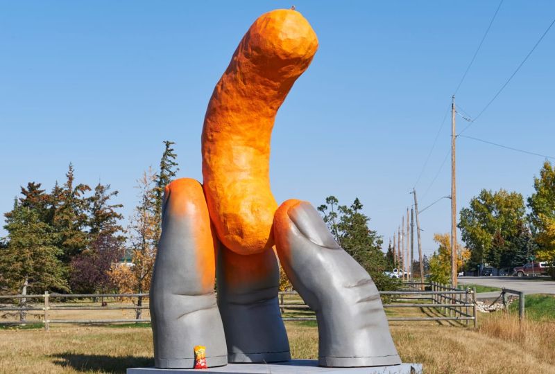 OMG: Giant Cheetos statue, complete with cheesy fingers erected in Canada