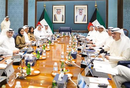 Kuwait Cabinet touts digitalization efforts