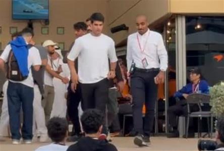 VIDEO: Tennis superstar Carlos Alcaraz spotted...