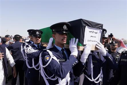 Kuwait mourns two officials killed as Iran war...