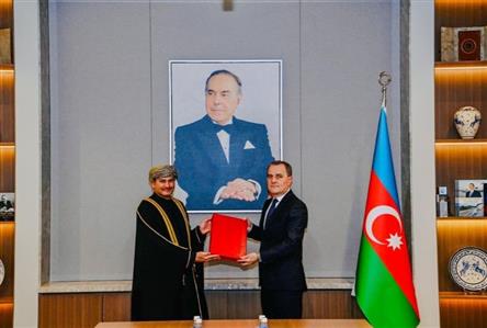 Oman's Sultan sends written message to President...