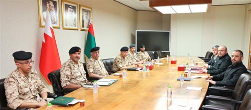 Defence Affairs Minister receives Ukrainian...