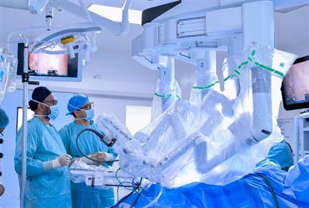 Burjeel Medical City performs UAE’s first uniportal...