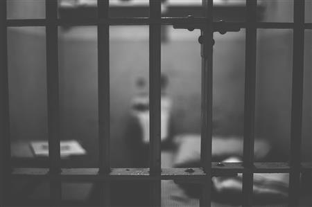 Three jailed for stealing gold bars