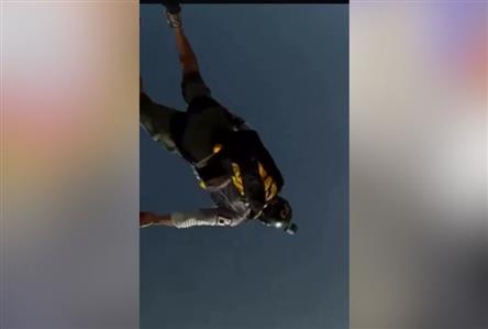 Dubai Crown Prince skydives off Dubai coast