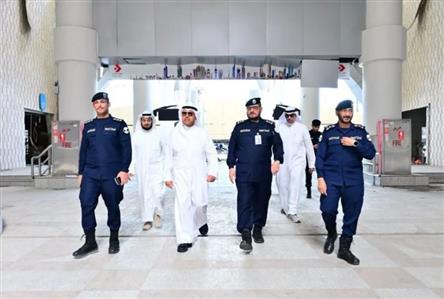 Kuwaiti Governer inspects damaged airport terminal...