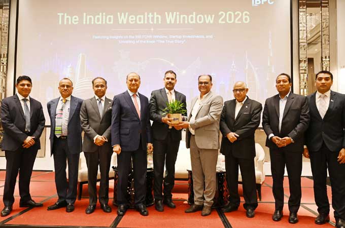 UAE Business : India eyes deeper UAE diaspora role as NRI deposits hit $33 . 7bn