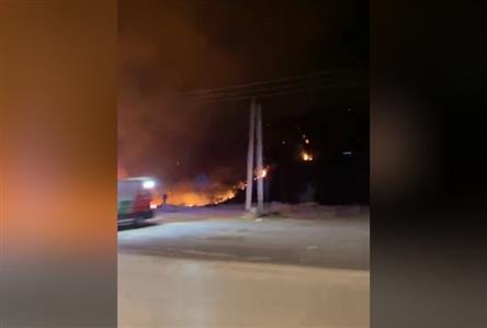 Saudi firefighters battle ongoing forest fire...