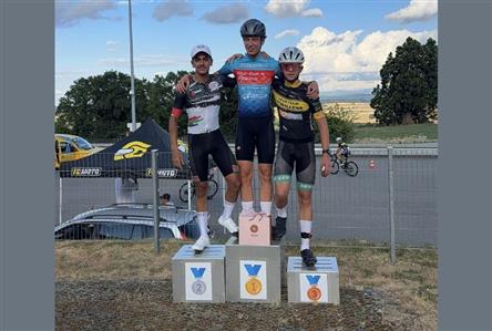 Emirati cyclists shine in Switzerland alongside...