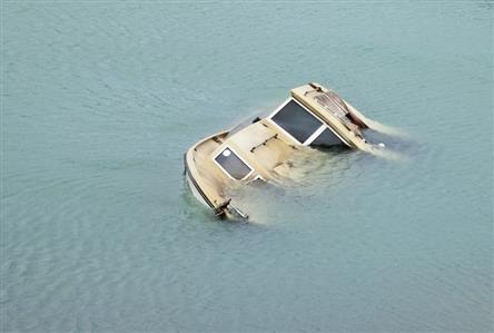 Missing Omani men found on island after boat...