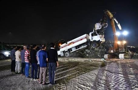 Kuwait crushes 21 tankers used in diesel theft...