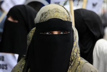 Kuwait embassy warns citizens as Portugal face-covering...