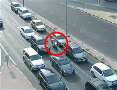 Kuwait cracks down on delivery drivers violating...