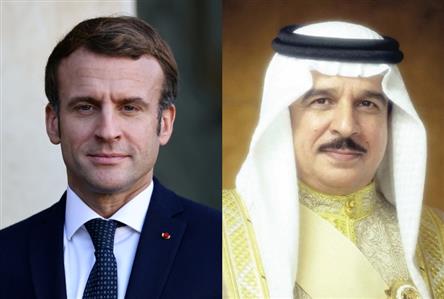 King holds official talks with French President...