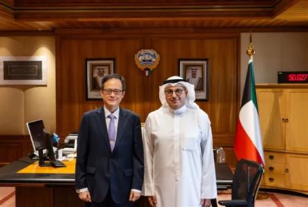 Kuwait, South Korea discuss energy cooperation...