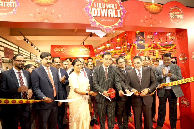 LuLu Hypermarket lights up Diwali festivities...